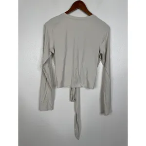 Lululemon Womens Long Sleeve Front Tie Knot Top‎ Cream Beige Activewear Yoga thumbnail 2