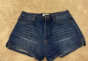 Jean Shorts thumbnail 1