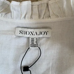 Shona Joy Holden Wrap Dress White Gold Lurex Linen Size 6 thumbnail 4
