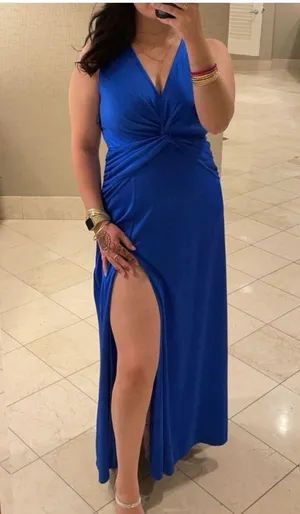 V Neck sleeveless long formal dress thumbnail 3