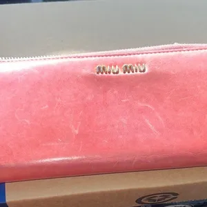 Designer Miu Miu Coral Pink Leather Wallet thumbnail 2