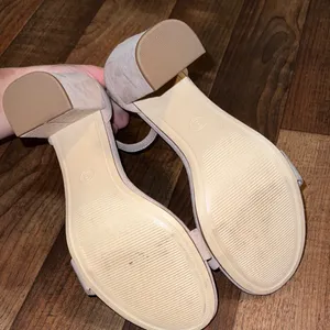 Elegant Beige Ankle Strap Heels size 9 thumbnail 4