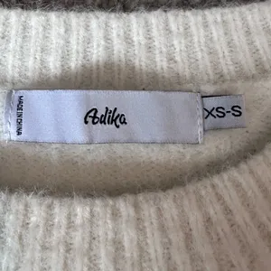 Adika Soft Fuzzy Cropped Sweater “Limited‎ Edition” Cream Oversized Cozy XS S thumbnail 3
