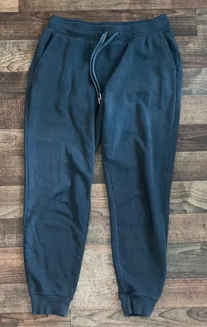 Old Navy Charcoal Jogger Pants thumbnail 1