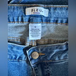 BLEU Denim Bootcut Jeans Mid Rise Stretch Distressed NEW Blue Size 12 thumbnail 3