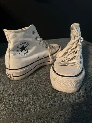 Converse Chuck Taylor All Star Lift Platform Canvas thumbnail 2