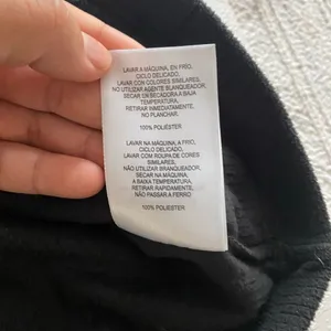 Columbia Black Fleece Vest Women’s Small Zip Up Lightweight Outdoor Layering thumbnail 10