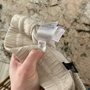 GapFit Crinkle Nylon Joggers Birch Cream Lightweight Athletic Pants Women XS thumbnail 7