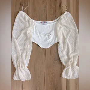 Urban Outfitters Women's Puff sleeve Cropped Cream Party Concert Corset Top‎ blouse size medium thumbnail 2
