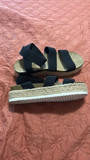 Cushionaire Sandals thumbnail 3