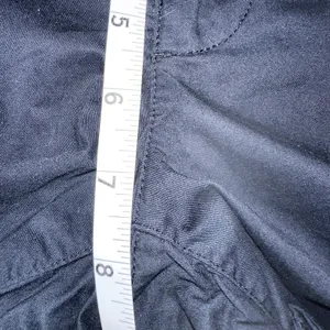 Nike Women's Size 8 Black Rolled Hem Flap Pocket Chino Cotton Athletic Shorts thumbnail 9