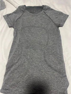 Lululemon Swiftly Tech Short Sleeve thumbnail 1