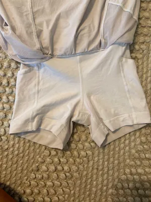 Lululemon Size 2 white hottie, hot style skirt thumbnail 4