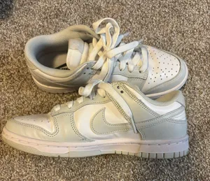 Nike Dunks thumbnail 3