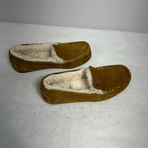 Koolaburra By Ugg Shoes Womens Size 6 Slippers Moccasins Cozy Wool Suede Leather thumbnail 3