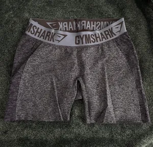 Shorts thumbnail 1