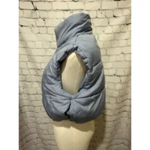 NWT New Look Puffer Crop Vest Light Blue pockets Size Medium thumbnail 3