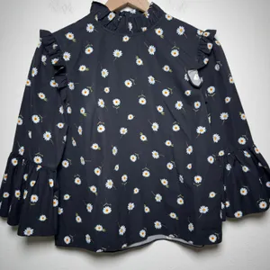 Alice + Olivia Women Cotton Henrietta Daisy Blouse Black Ruffle Bell Sleeve thumbnail 2