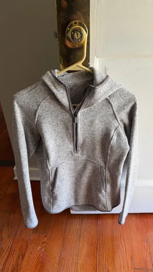 Lululemon jacket thumbnail 3