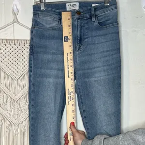 | women light wash le high skinny distressed denim jeans thumbnail 9