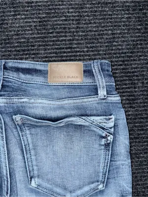 Buckle Black Fit 53 Tailored Bootcut Stretch Jean 26x32 Light Wash BBW2041R EUC thumbnail 5