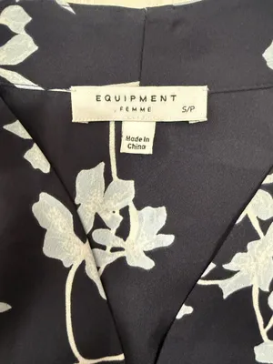 Equipment Femme Silk Midi Dress Floral Size Small thumbnail 4