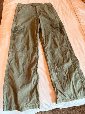 American Eagle Super High Rise Baggy Wide Leg Cargo Pants Olive Green Size 2 thumbnail 1