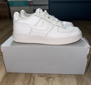 All White Nike Air Force 1 thumbnail 1