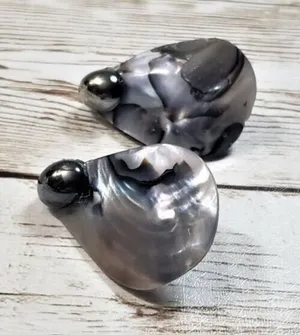 Vintage Clip On Earrings Pear Shaped Mother Of Pearl? Shell? thumbnail 1