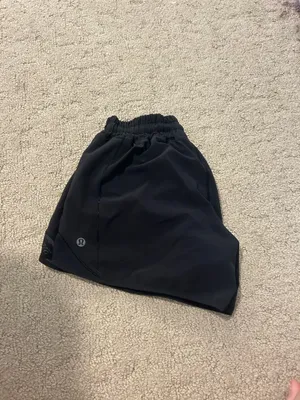 Hotty Hot Lululemon Low-Rise 4" Shorts thumbnail 3