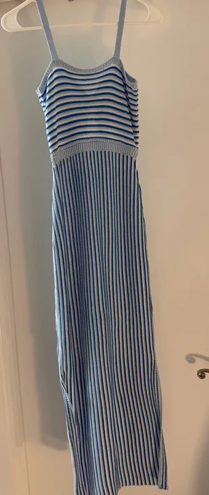 Boutique dress thumbnail 1