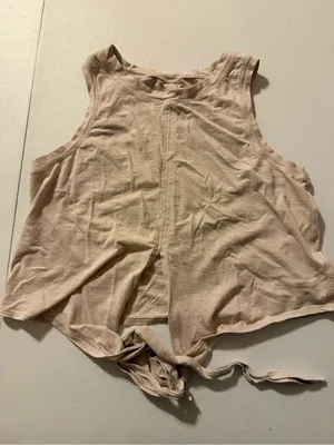 Lululemon Front Tie Crop Tank Size 4 Cream Sleeveless Workout Top Athleisure thumbnail 1