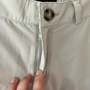 Eastern Mountain Sports Hiking‎ Shorts Sz 6 Women Beige Stretch Nylon 5 Pocket Stretch Low Waist thumbnail 5