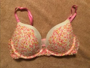 Victoria’s Secret Push-Up Bra thumbnail 1