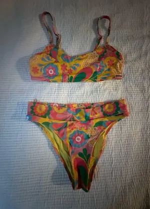 Blackbough Bikini thumbnail 1