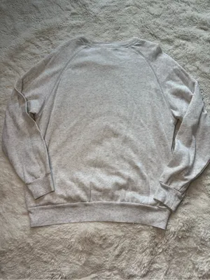 Victoria's Secret PINK x 5th & Ocean UCF Sequin Sweatshirt Size S thumbnail 2