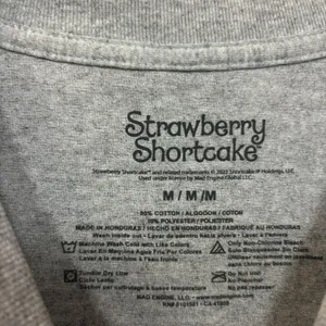 Strawberry Shortcake Cooking by The Book T-shirt size medium thumbnail 4