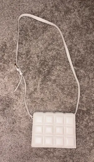 Off white quilted cross body purse thumbnail 1