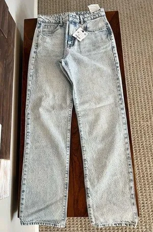 Zara NWT Jeans straight leg, baggy fit thumbnail 1