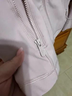 Lululemon thumbnail 5