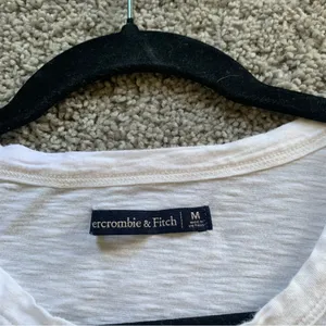 Abercrombie & Fitch White, Pink, and Gray Striped Long Sleeve Size Medium thumbnail 4