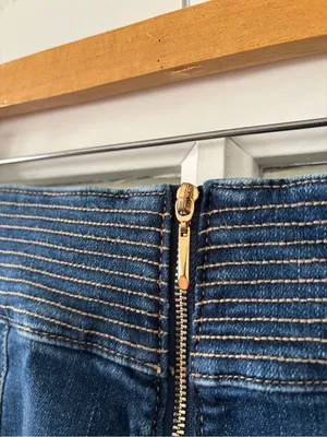 White House Black Market Blue Denim Pencil Skirt thumbnail 4