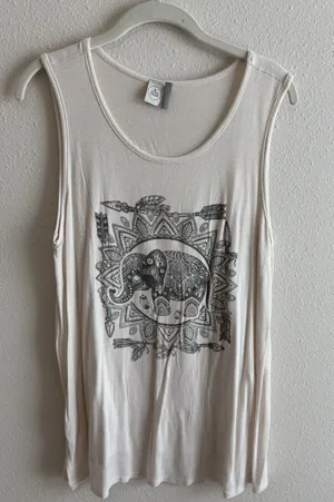 Paper Crane Ivory Graphic Elephant Tank Top Boho‎ Tribal Print Women's Size M thumbnail 1