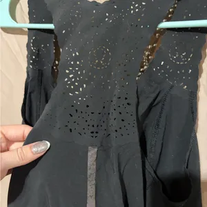 Lululemon tank top thumbnail 3