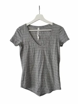 Lululemon Love Tee Short Sleeve V-Neck T-Shirt NEW thumbnail 2