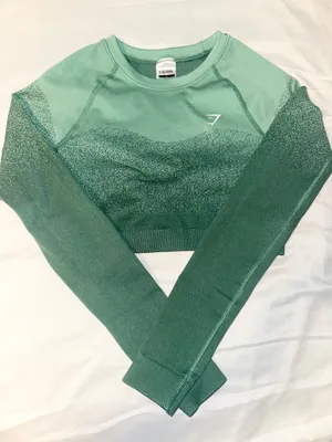 Gymshark Long Sleeve Crop thumbnail 1