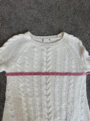 Express Women’s Small Ivory Cable Knit Crewneck Sweater Cozy Fisherman thumbnail 4