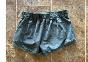 Lululemon Sunsetting Shorts 3" Juniper Size 10 thumbnail 8