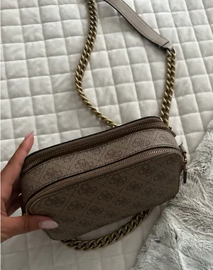 Guess Bag -cross body thumbnail 2