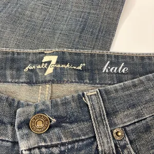 7 for all Mankind Medium Wash Blue Jeans Straight Skinny Embroidered Womens 26 thumbnail 2